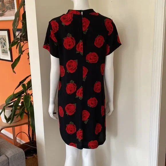 Sanctuary Red & Black Rose Print Madeline Tunic Dress Size Large - Picture 4 of 9